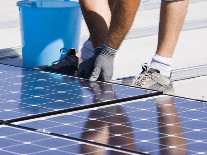 Panneau photovoltaïque transformant  un maximum d'énergie solaire